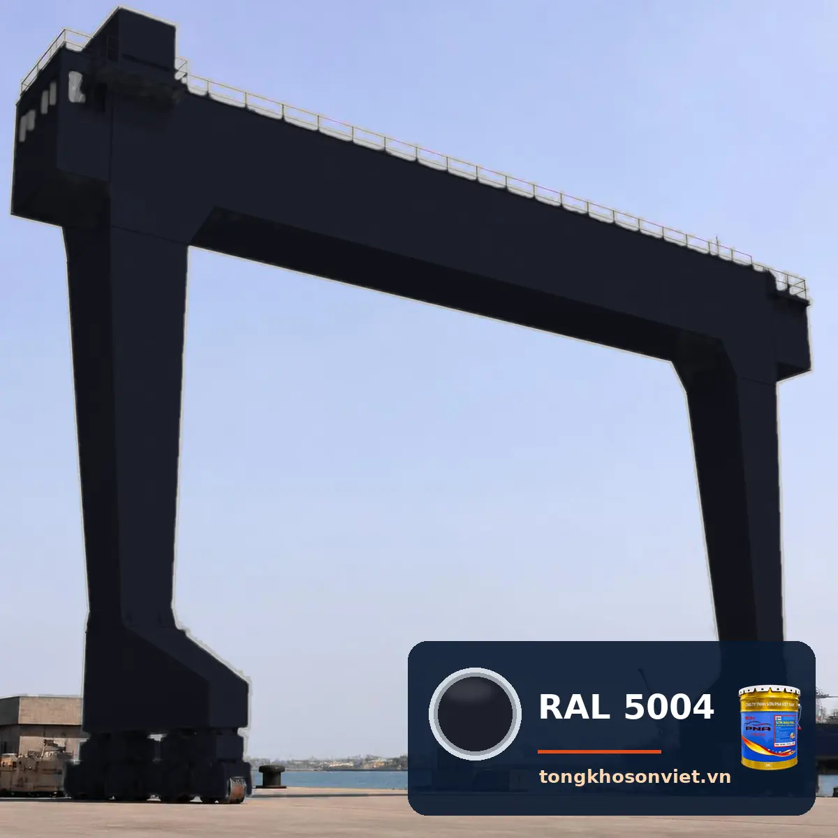 cẩu giàn container tại cảng biển sơn phủ màu RAL 5004 Xanh dương đen (Black blue)